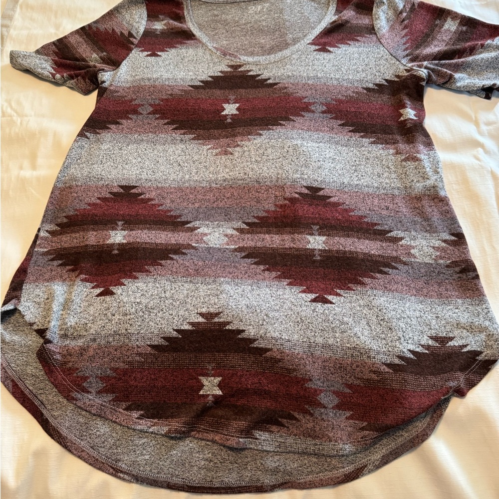 Maurice’s 24/7 Flawless Mixed Pattern Tunic Tee XL - Picture 2 of 7